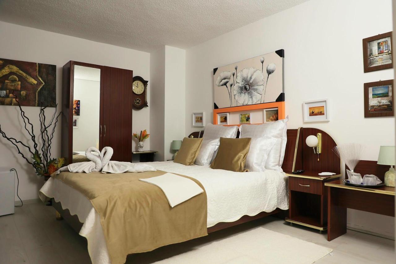 Hotel Casa Mina à Buşteni Extérieur photo